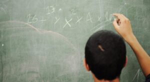 Guía completa sobre los infijos: tipos y reglas en lingüística